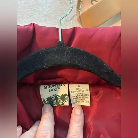 NWT Mountain Lake Wine Puffer Quilted Vest Size Small - Picture 2 of 7